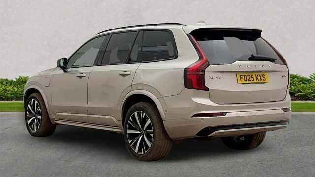 Used Volvo XC90 Plus 455 HP (334 kW) 2025 SUV