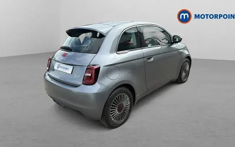 Used Fiat 500e Red 69 kW (95 HP) 2026 Hatchback
