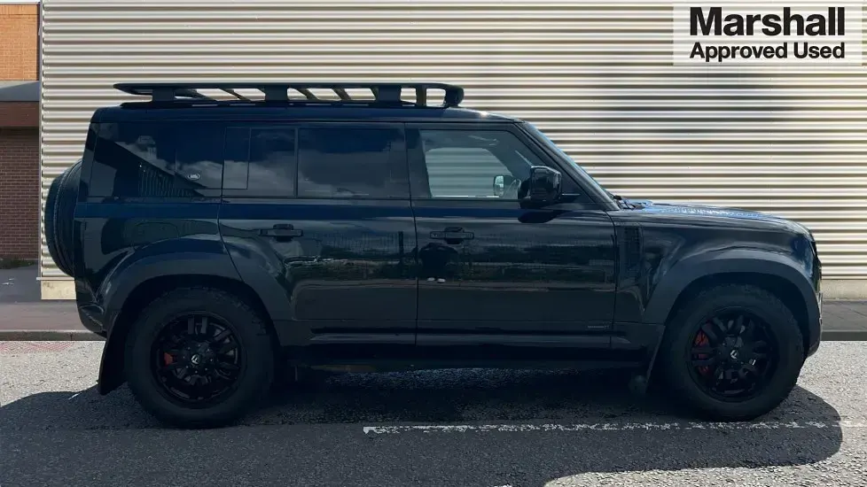 Used Land Rover Defender 400 HP (294 kW) 2020 Black SUV