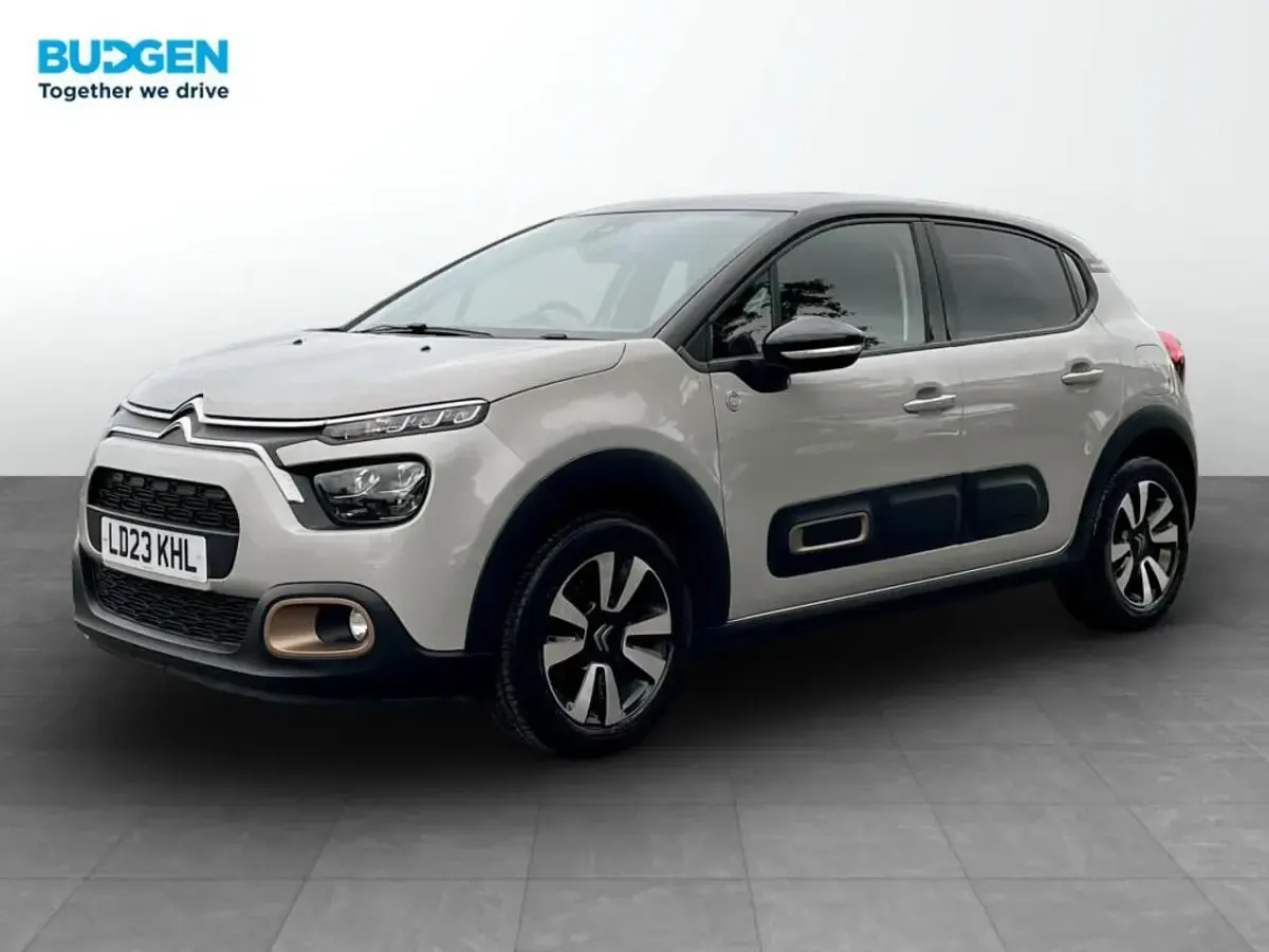 Used Citroën C3 PureTech 82 HP (60 kW) 2023 Beige Hatchback