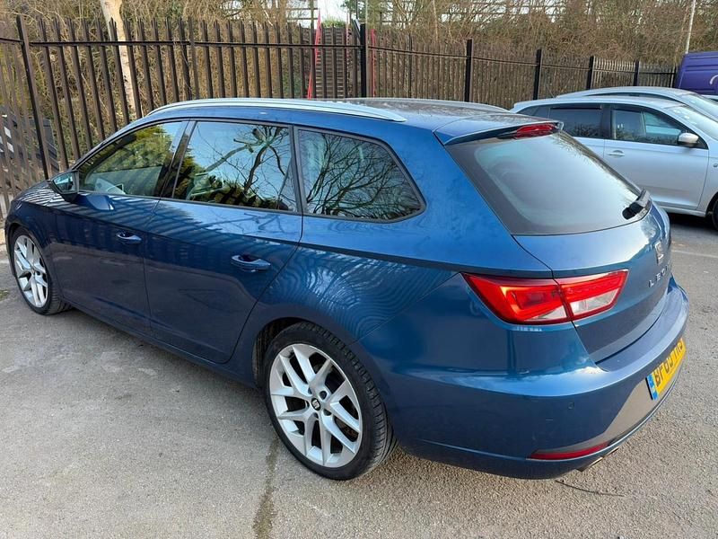 Used Seat Leon FR 184 HP (135 kW) 2015 Blue Estate