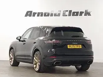 Used Porsche Cayenne 462 HP (339 kW) 2022 Black SUV