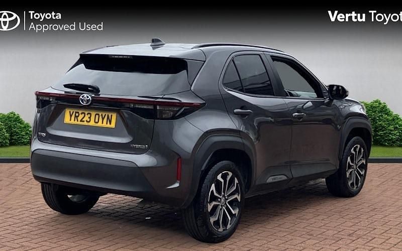 Used Toyota Yaris Hybrid Design 116 HP (85 kW) 2026 Estate