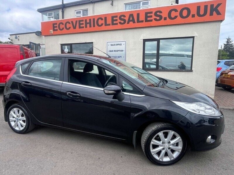 Black Used 2010 Ford Fiesta Zetec Hatchback | £3,295 (Fair price) - Image 1/4