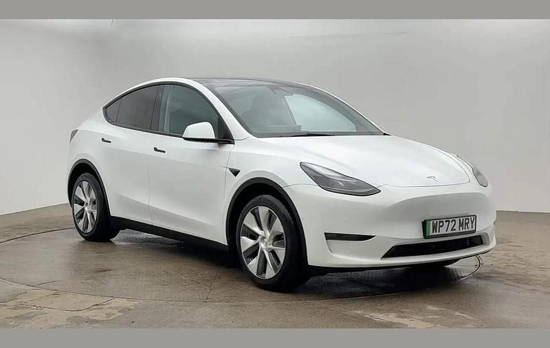 Used Tesla Model Y Long Range AWD 378 kW (514 HP) 2022 White SUV
