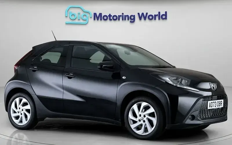 Used Toyota Aygo X PURE 72 HP (52 kW) 2023 SUV