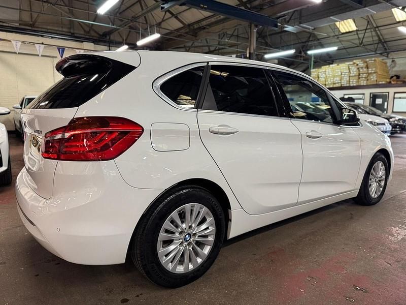 Used BMW 218 Luxury Line 136 HP (100 kW) 2026 White MPV