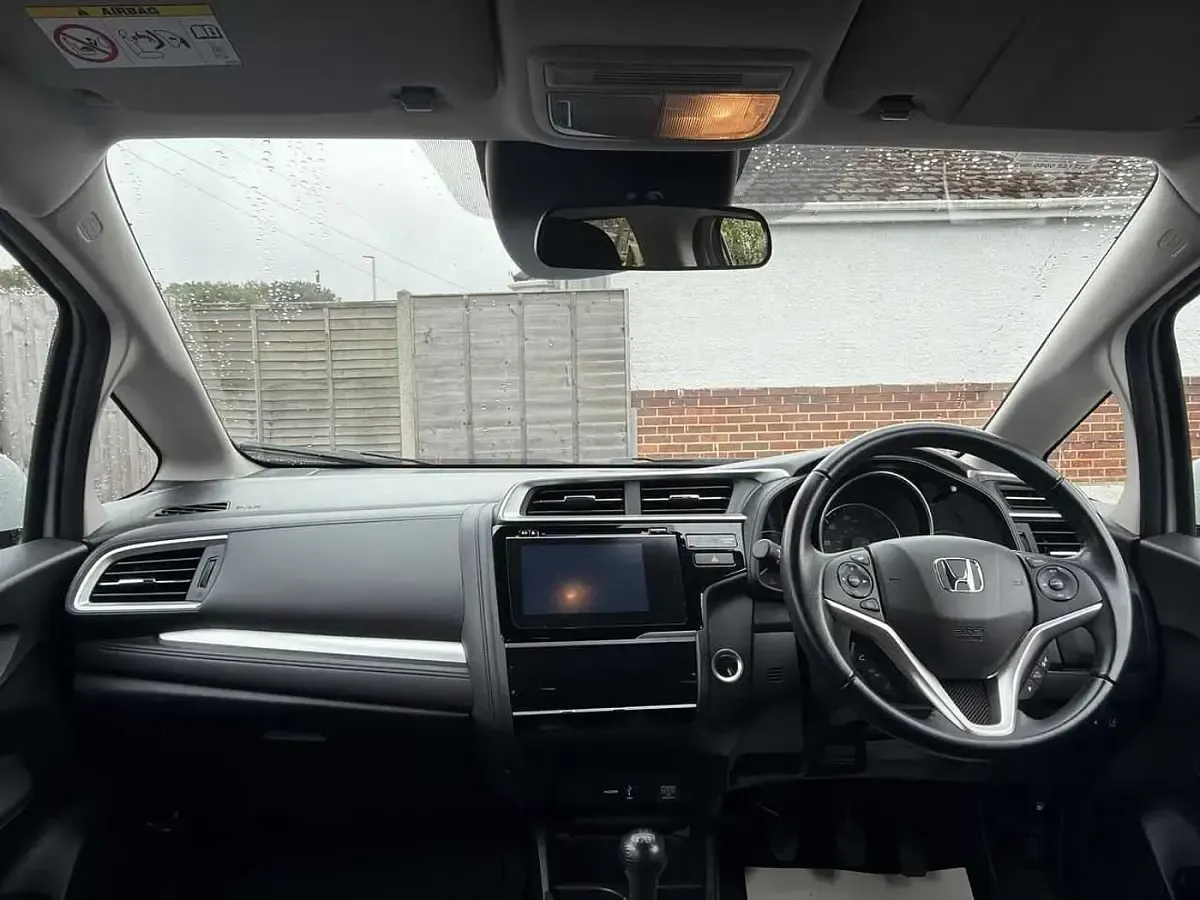 Begagnad Honda Jazz EX 102 HK (75 kW) 2020 Vit Halvkombi