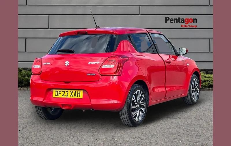 Used Suzuki Swift SZ-L 81 HP (59 kW) 2023 Red Hatchback