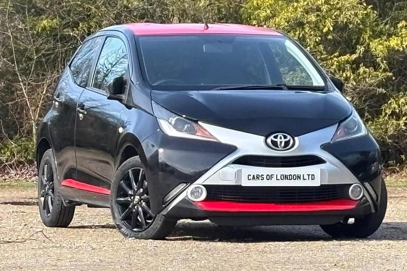 Black Used 2018 Toyota Aygo x-press Hatchback | £6,699 (Fair price) - Image 1/1