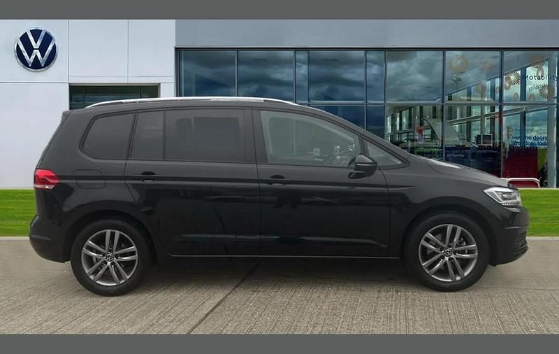 Usado VW Touran Match 150 HP (110 kW) 2025 Preto Monovolume
