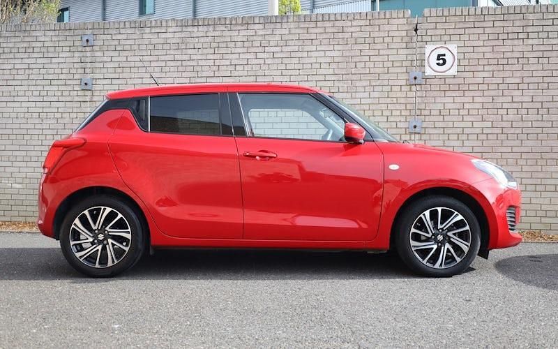 Used Suzuki Swift SZ-L 83 HP (61 kW) 2023 Red Hatchback