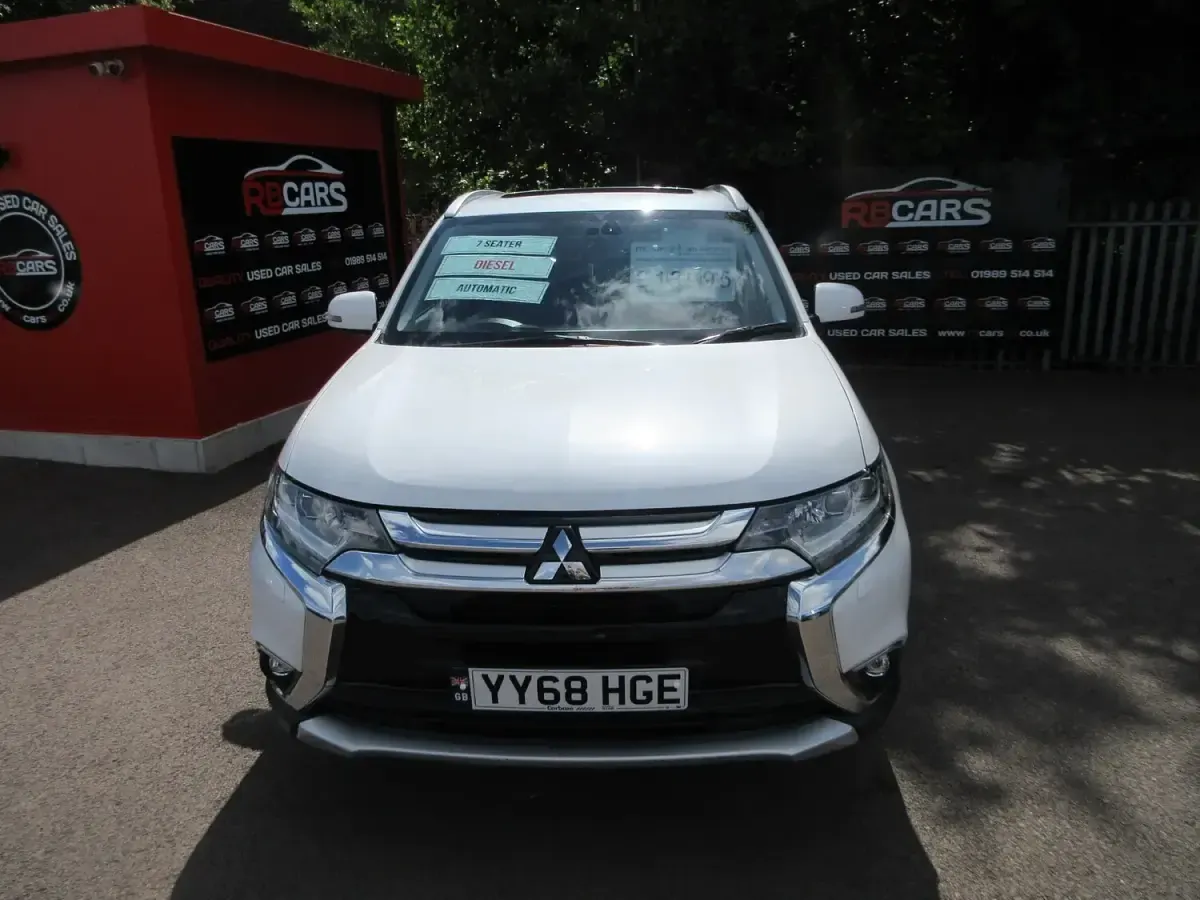 Used Mitsubishi Outlander 147 HP (108 kW) 2018 White SUV