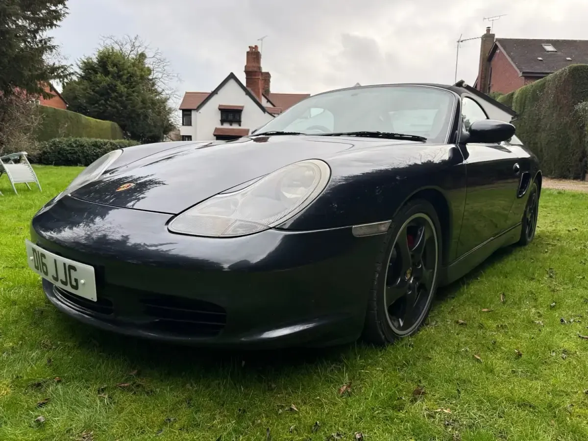 Usado Porsche Boxster 260 HP (191 kW) 2004 Cinzento Cabrios