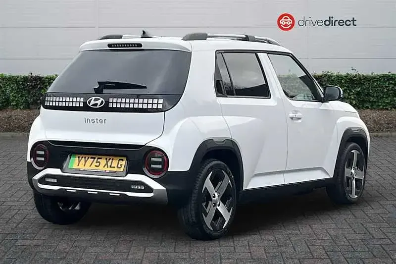 New Hyundai Inster 85 kW (116 HP) 2025 White Hatchback