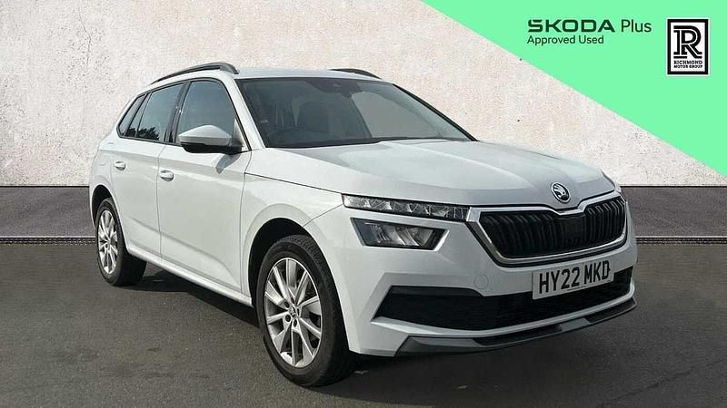 Used Skoda Kamiq SE 95 HP (69 kW) 2022 White SUV