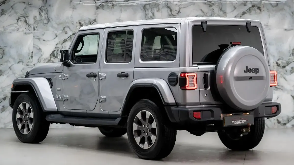 Used Jeep Wrangler Overland 200 HP (147 kW) 2019 Grey SUV