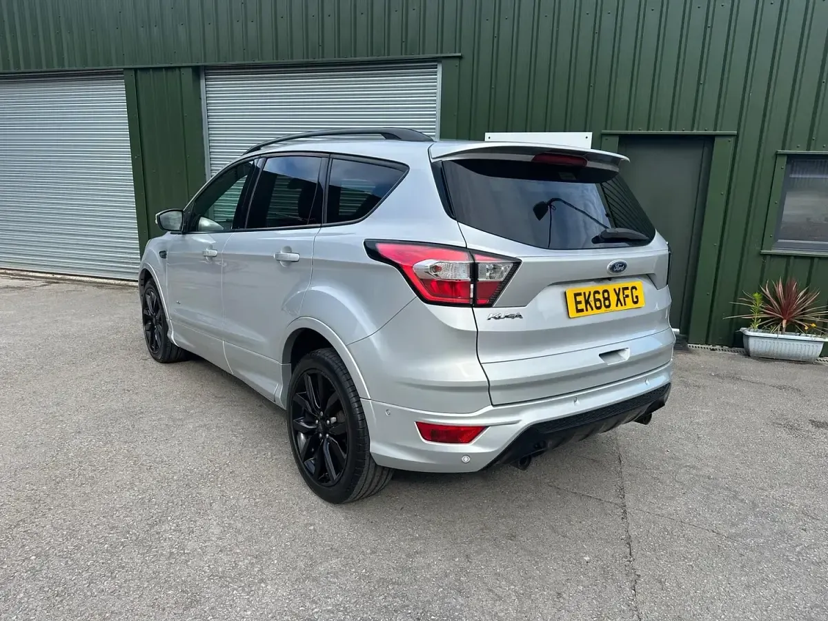 Used Ford Kuga ST-Line X 180 HP (132 kW) 2018 Silver SUV