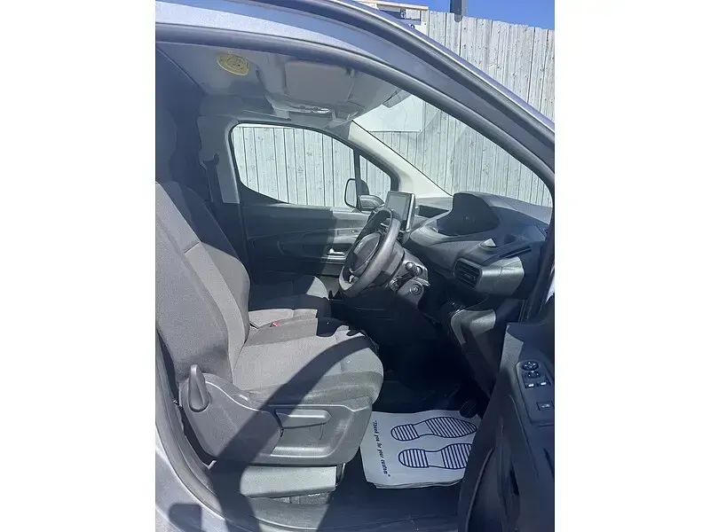 Used Peugeot Partner 131 HP (96 kW) 2021 Grey MPV