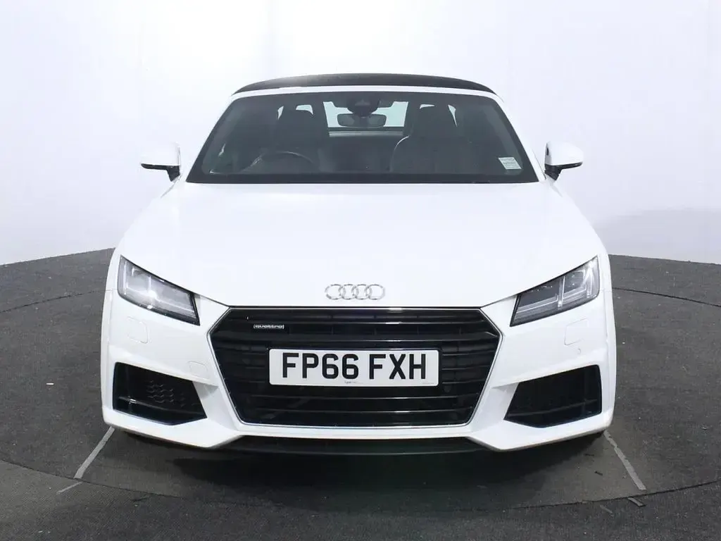 Begagnad Audi TT Roadster S-Line 230 HK (169 kW) 2016 Vit Cab