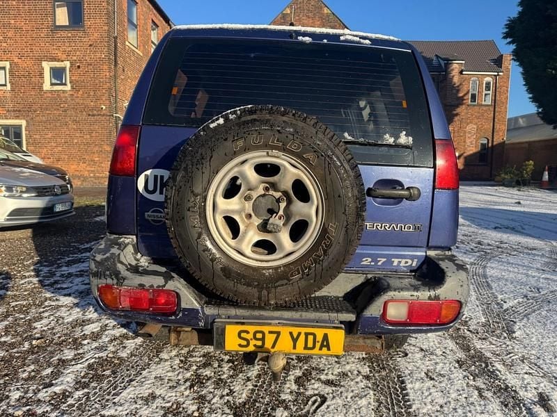 Used Nissan Terrano 2011 Mauve/purple SUV
