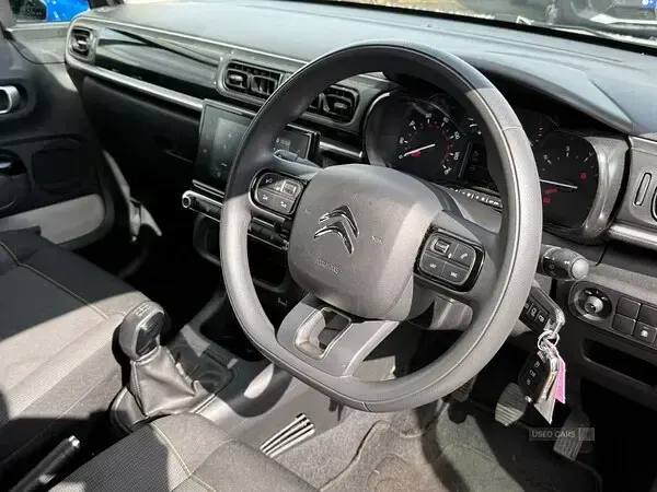 Used Citroën C3 PureTech 82 HP (60 kW) 2022 Beige Hatchback