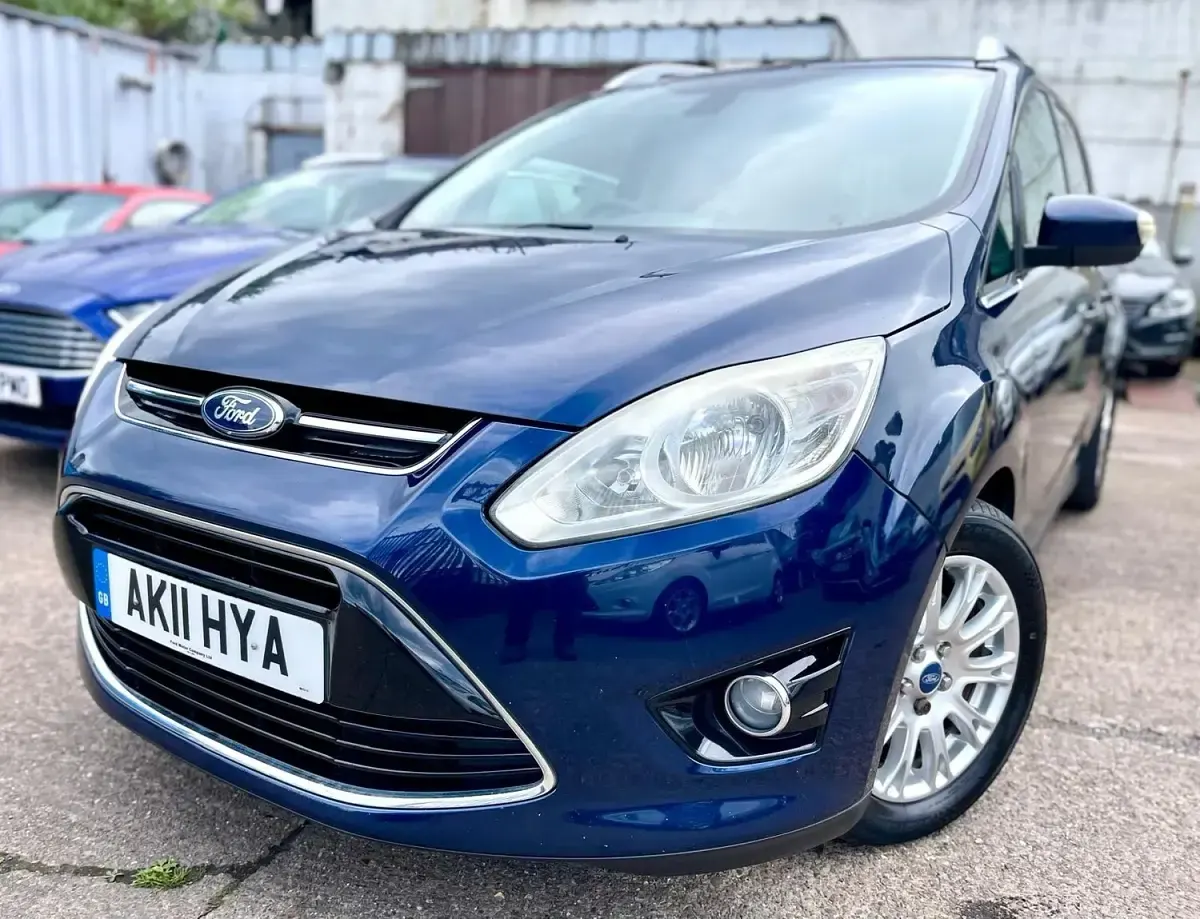 Used Ford Grand C-Max Titanium 2011 Blue MPV