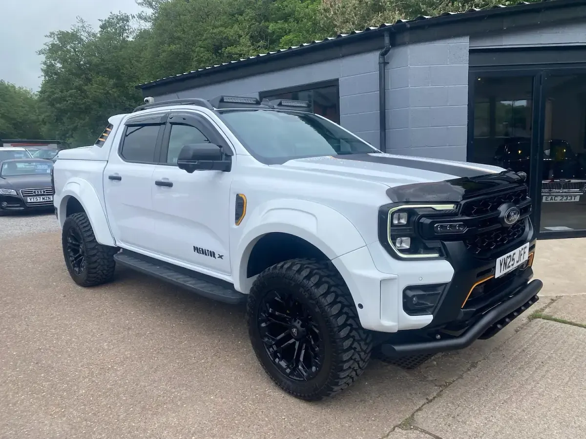 New Ford Ranger Wildtrack 2025 White Pickup