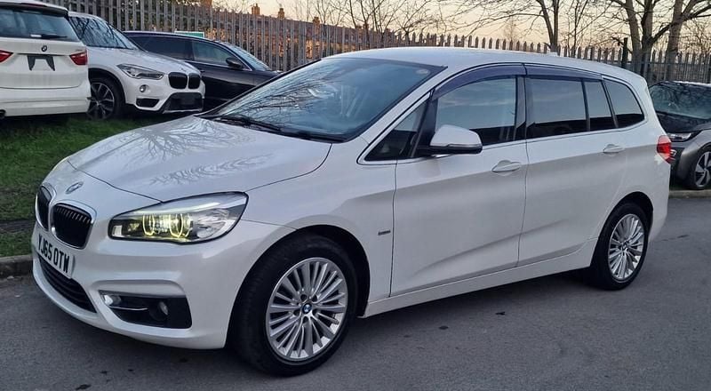 Used BMW 218 Luxury Line 2016 White Estate