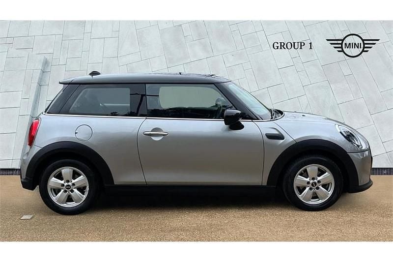 Used Mini Cooper Classic 136 HP (100 kW) 2023 Silver Hatchback