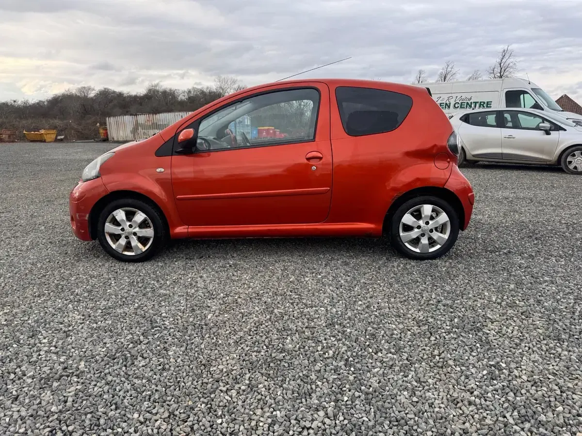 Used Toyota Aygo 2013 Orange Hatchback