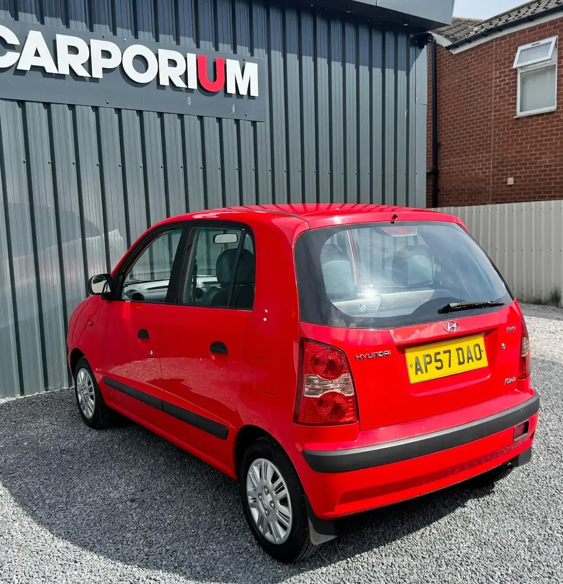 Used Hyundai Atos 59 HP (43 kW) 2007 Red Hatchback