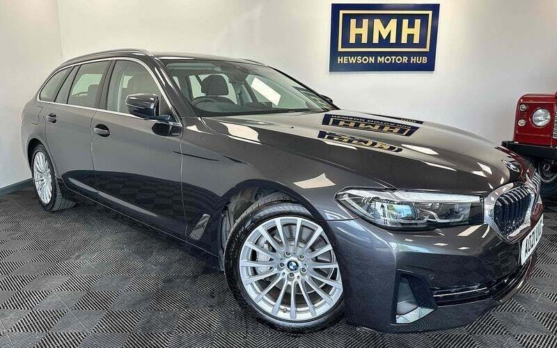 Used 2024 BMW 530e Estate | £17,500 - Image 1/3