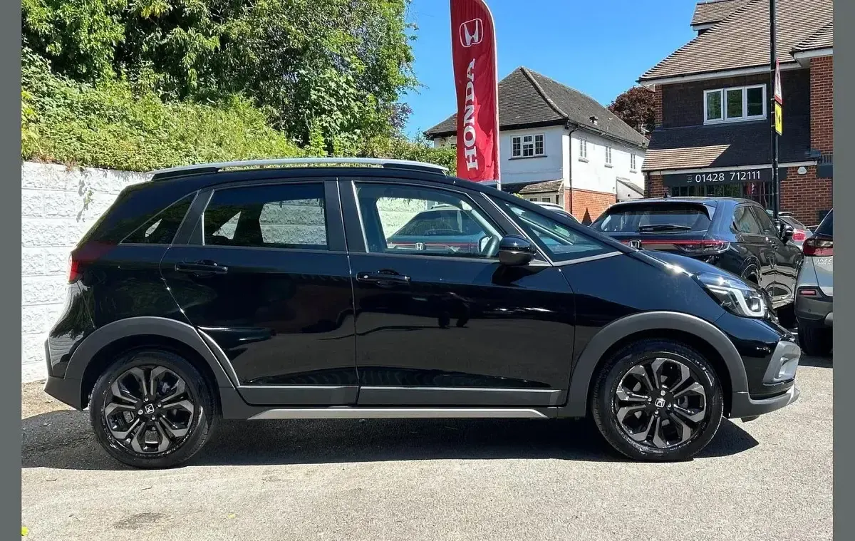Used Honda Jazz Advance 122 HP (89 kW) 2025 Crystal black Hatchback
