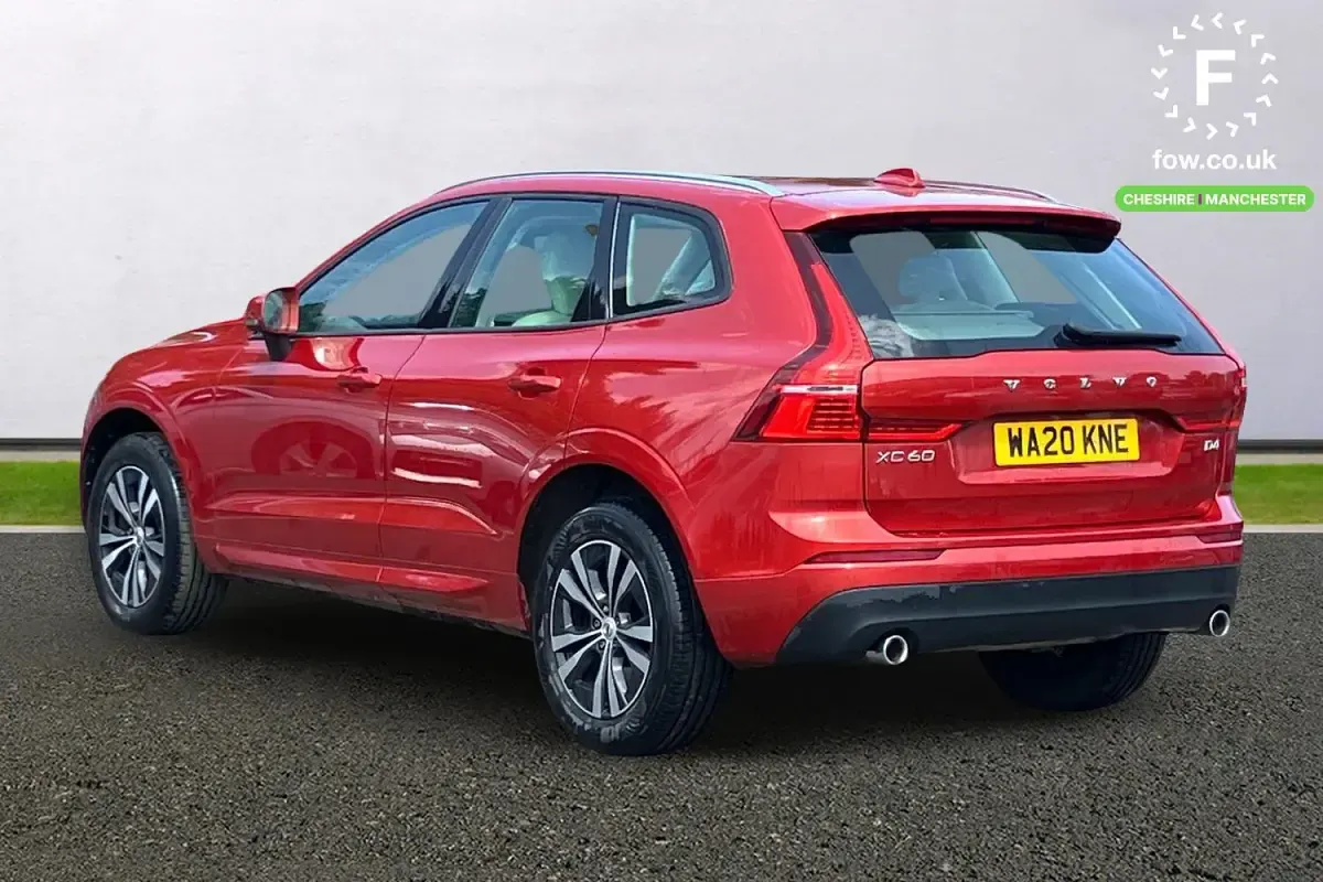 Used Volvo XC60 Momentum 190 HP (139 kW) 2020 Red SUV