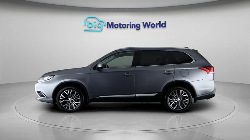 Used Mitsubishi Outlander 147 HP (108 kW) 2018 Grey SUV