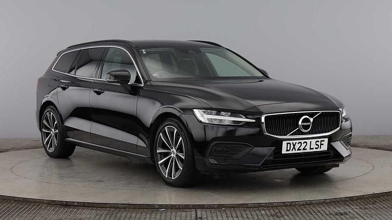 Used 2022 Volvo V60 Momentum Estate | £22,690 (Super price) - Image 1/4