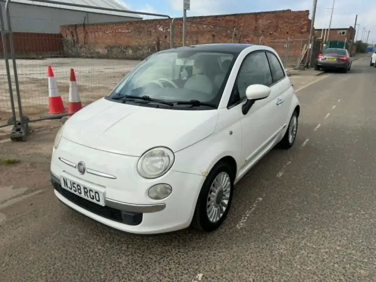 Usado Fiat 500 Lounge 69 HP (50 kW) 2008 Branco Citadino