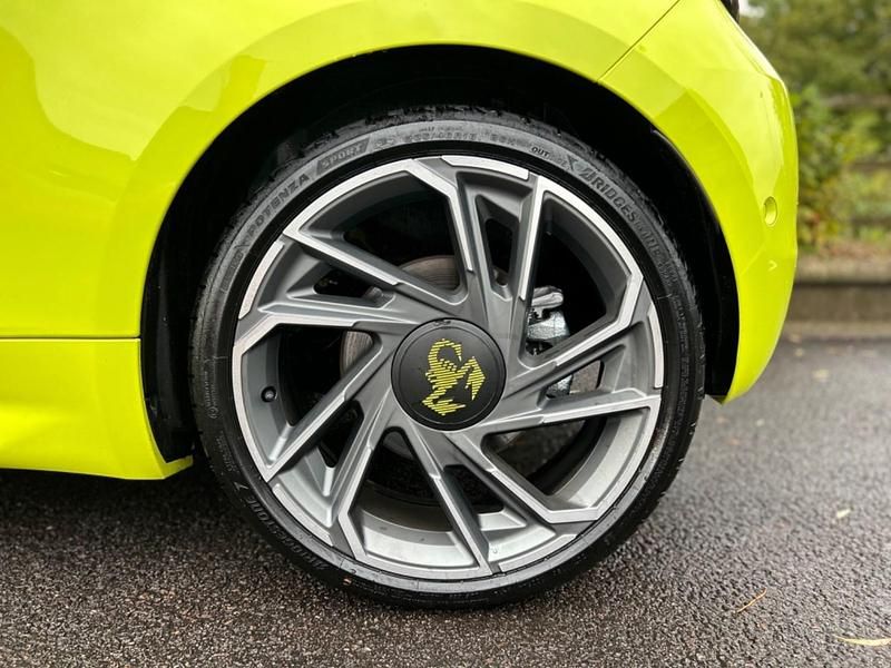 Used Abarth 500e Turismo 114 kW (155 HP) 2023 Green Hatchback