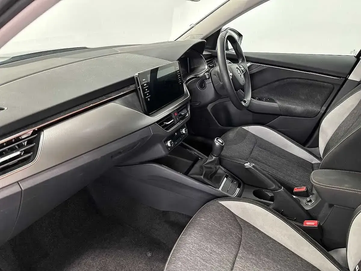 Used Skoda Kamiq SE L Executive 81 HP (59 kW) 2023 Black magic pearl effect SUV