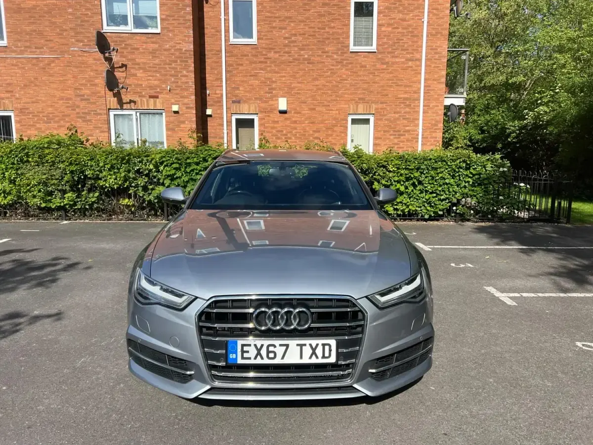 Begagnad Audi A6 S-Line 190 HK (139 kW) 2017 Grå Kombi