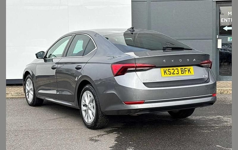 Used Skoda Octavia SE L 150 HP (110 kW) 2023 Graphite grey metallic Hatchback
