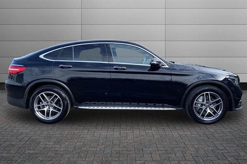 Used Mercedes GLC250 AMG line 204 HP (150 kW) 2019 Obsidian black Coupe