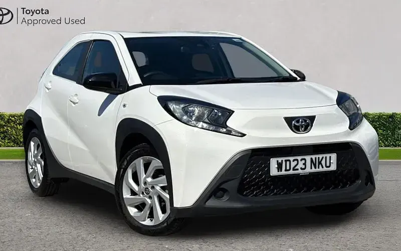 Used Toyota Aygo X PURE 72 HP (52 kW) 2025 SUV