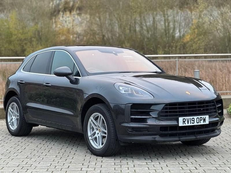 Grey Used 2019 Porsche Macan SUV | £28,990 (Good price) - Image 1/4