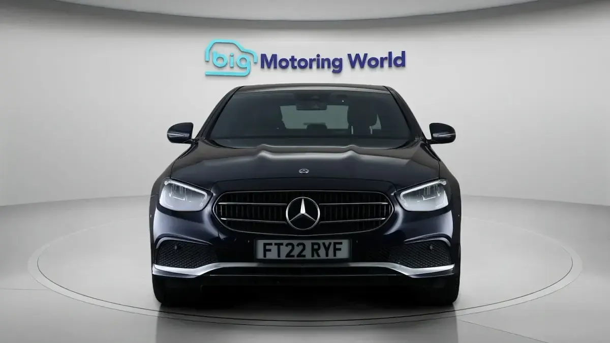 Used Mercedes E220 2022 Blue Sedan