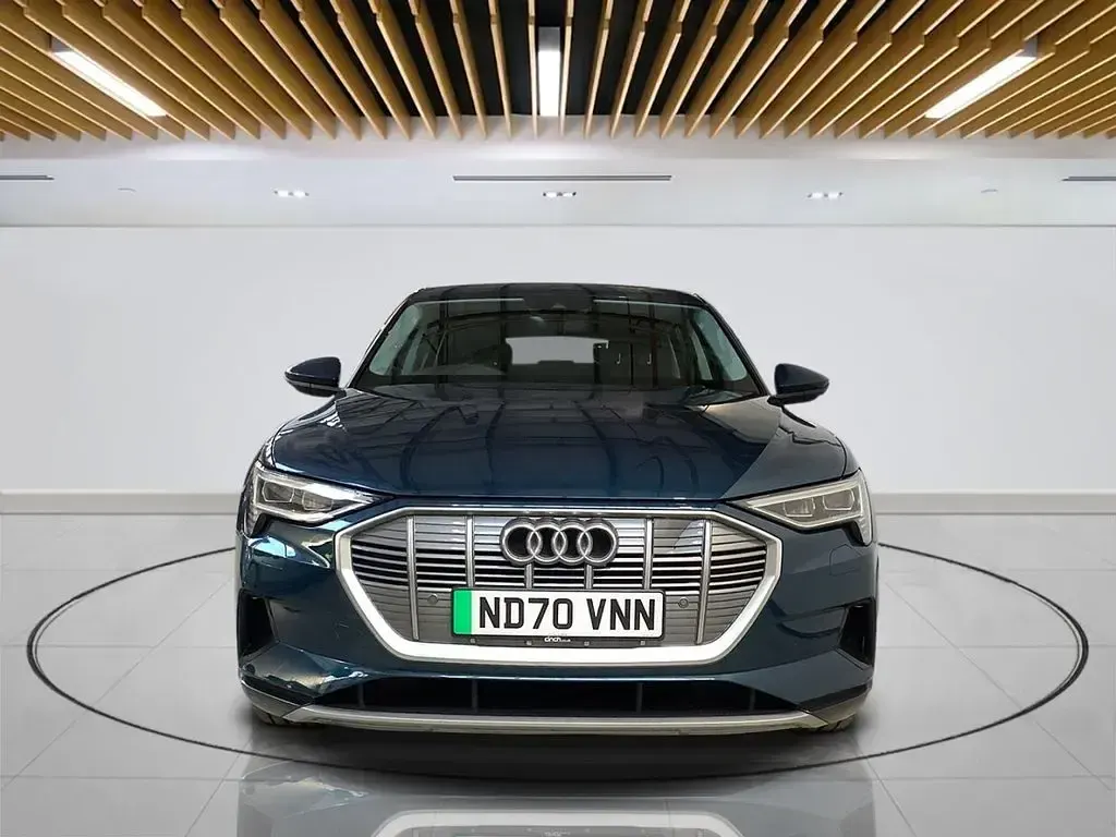 Used Audi e-tron Comfort 230 kW (313 HP) 2021 Blue SUV