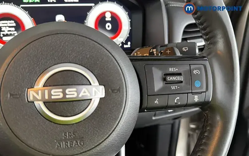 Used Nissan X-Trail Tekna 163 HP (119 kW) 2023 Silver SUV