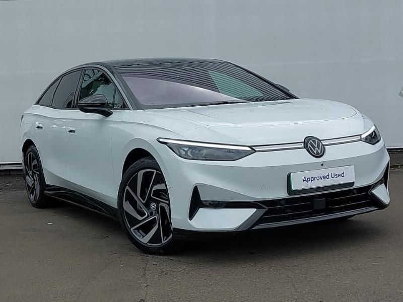 White Used 2024 VW ID.7 Pro Hatchback | £33,998 (Expensive) - Image 1/4