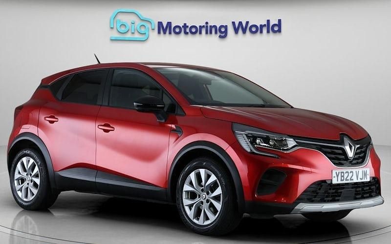 Used Renault Captur Iconic 143 HP (105 kW) 2022 Red SUV